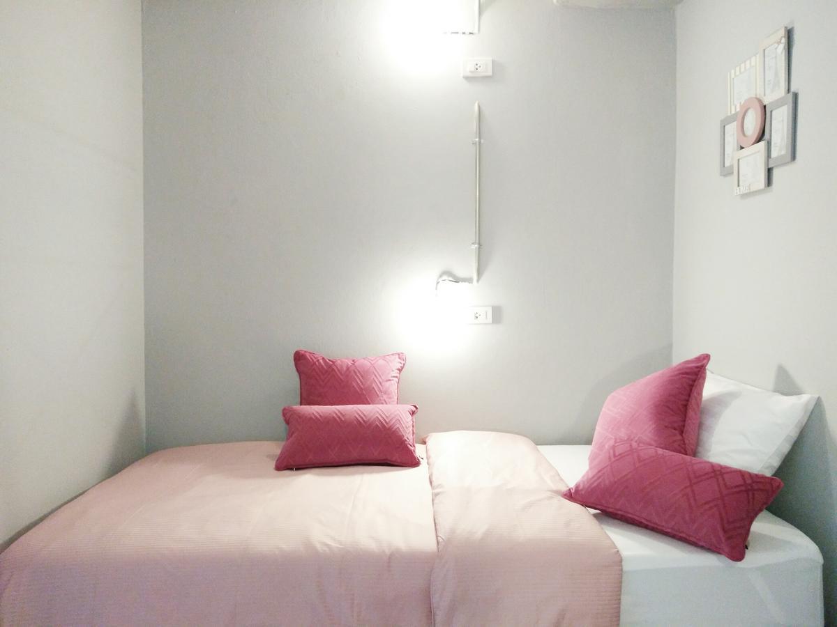 Hostel Warm Casa Chiangmai Chiang Mai Zewnętrze zdjęcie