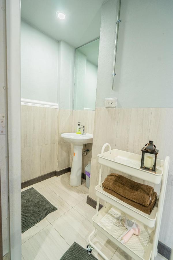 Hostel Warm Casa Chiangmai Chiang Mai Zewnętrze zdjęcie