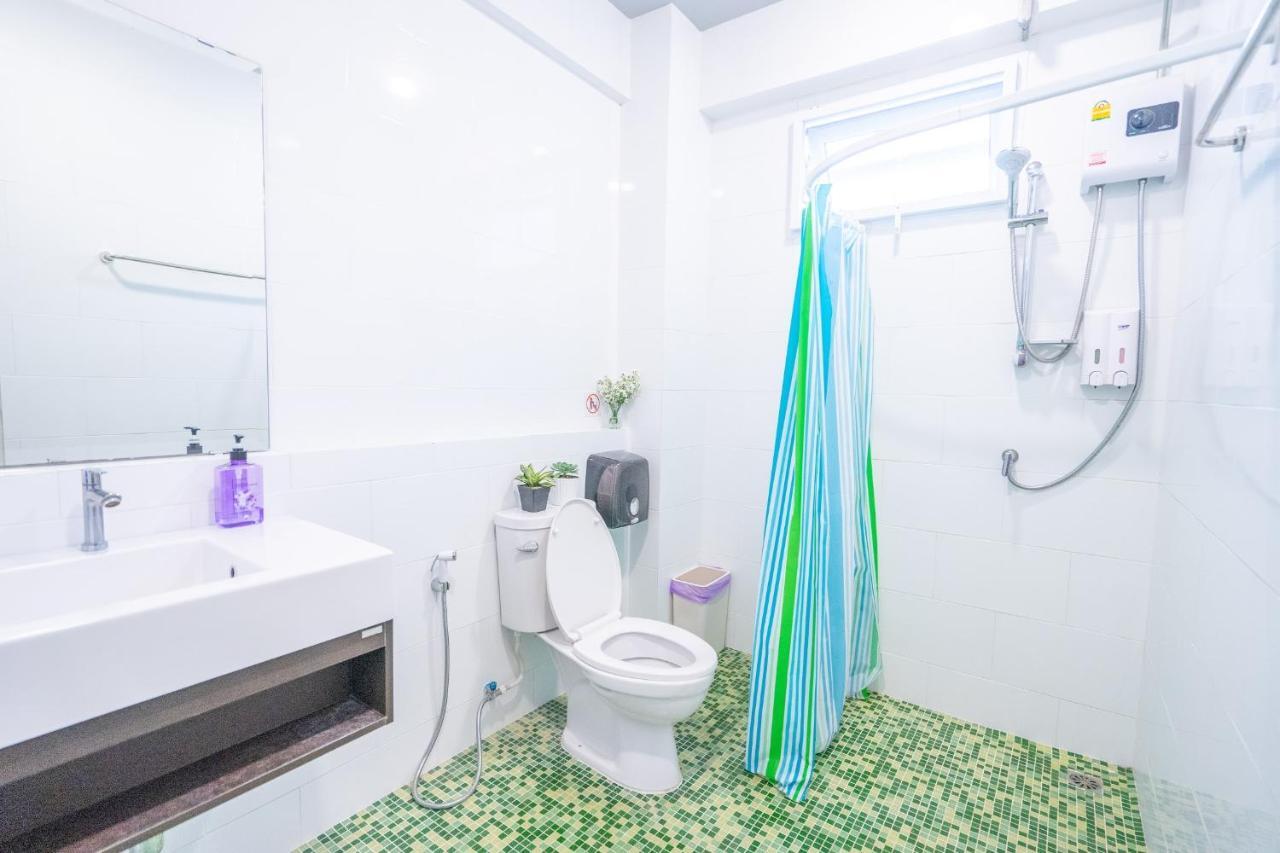 Hostel Warm Casa Chiangmai Chiang Mai Zewnętrze zdjęcie