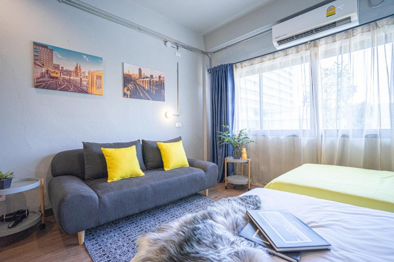 Hostel Warm Casa Chiangmai Chiang Mai Zewnętrze zdjęcie
